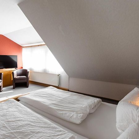 Hotel Froehlich-Hoeche 우슬라 외부 사진